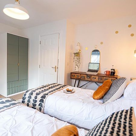 Ironside House, Thrapston King Or Twin Beds, Free Parking, Workspace, Corporates, Sleeps 8 Exterior photo