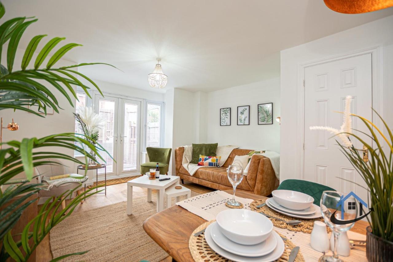 Ironside House, Thrapston King Or Twin Beds, Free Parking, Workspace, Corporates, Sleeps 8 Exterior photo