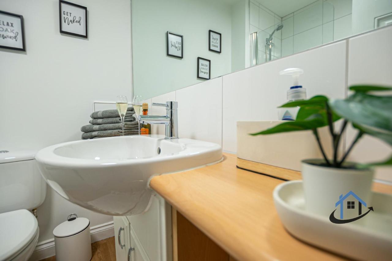 Ironside House, Thrapston King Or Twin Beds, Free Parking, Workspace, Corporates, Sleeps 8 Exterior photo