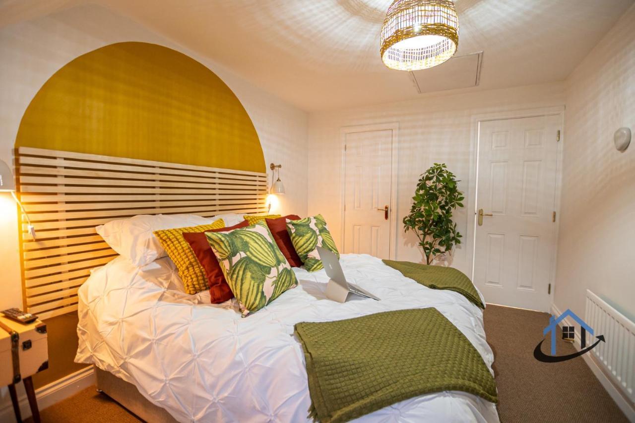 Ironside House, Thrapston King Or Twin Beds, Free Parking, Workspace, Corporates, Sleeps 8 Exterior photo