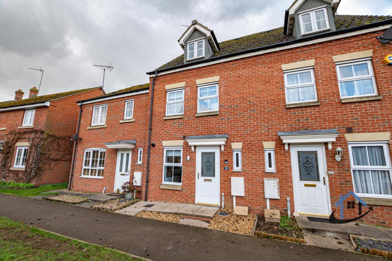 Ironside House, Thrapston King Or Twin Beds, Free Parking, Workspace, Corporates, Sleeps 8 Exterior photo
